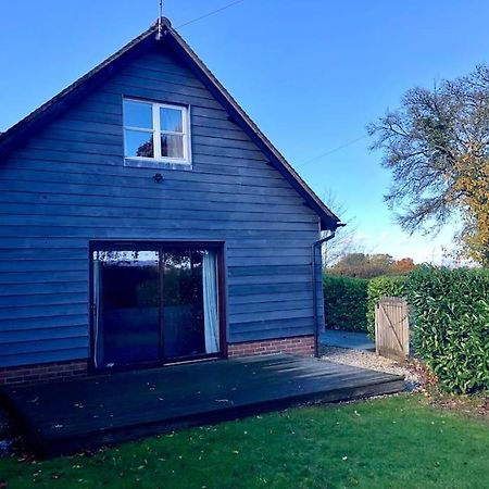 Converted Countryside Barn Inkpen Экстерьер фото